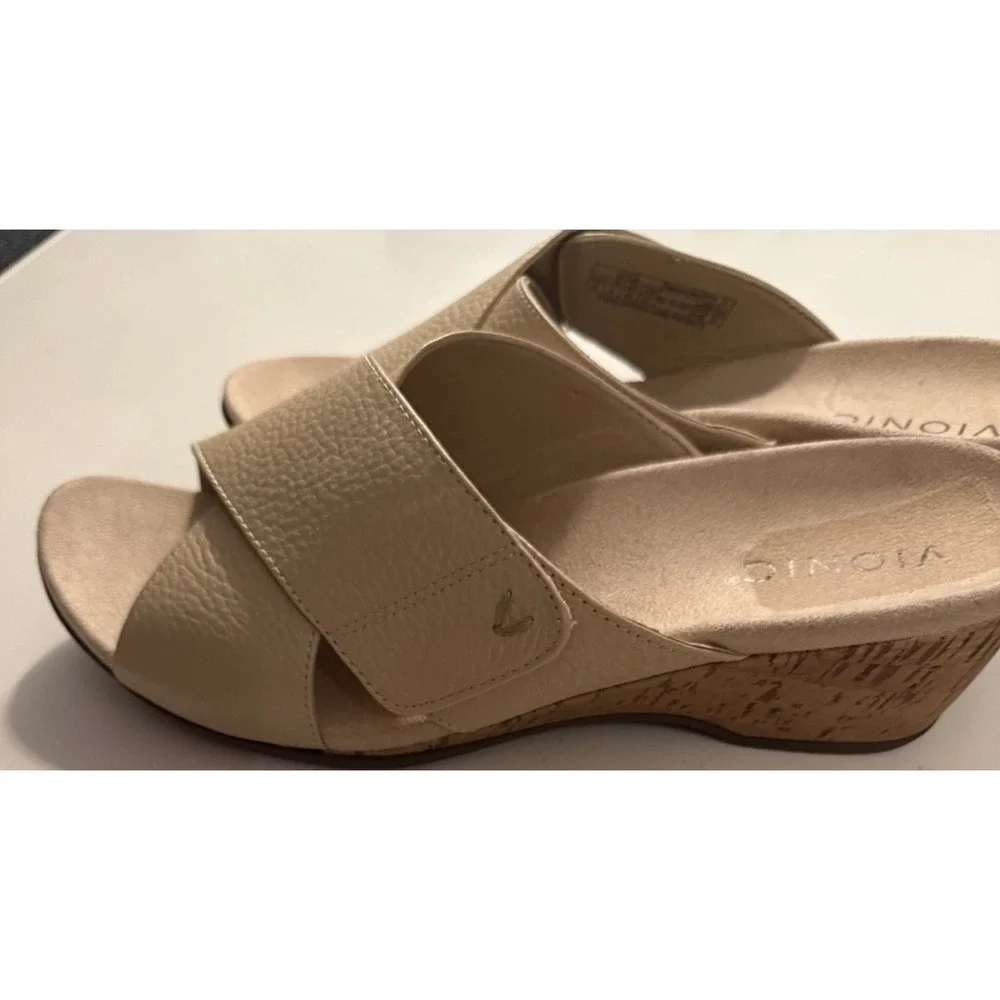 Vionic Leather Leticia Beige Slide Sandals Wedge Orthopedic Sz‎ 10 Semolina New - Picture 5 of 9